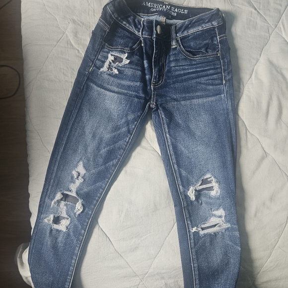 AMERICAN EAGLE Super Stretch Jegging Distressed Patched 00 SHORT AE - Picture 5 of 10